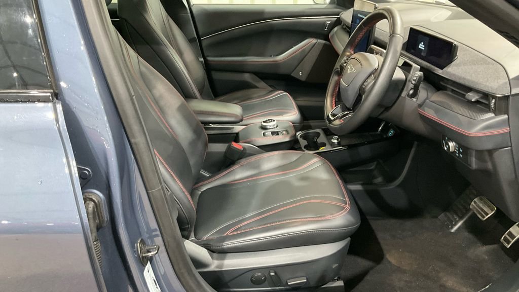 Used Ford Mustang Mach-E 2021 for sale - 76797735: Photo 2