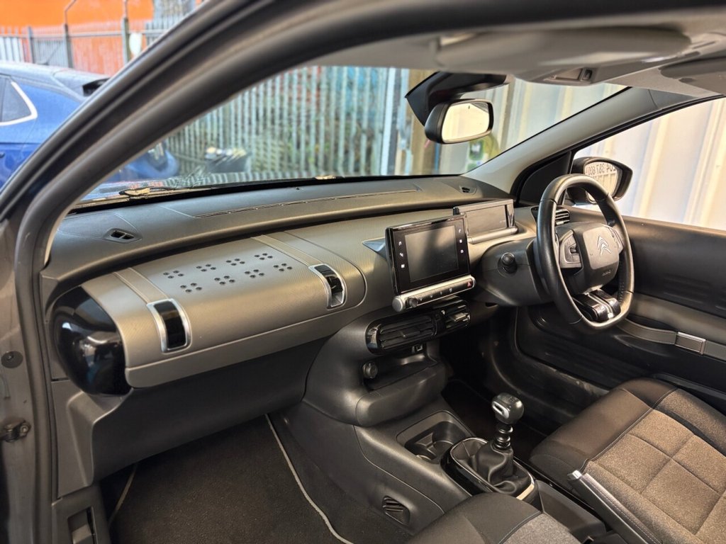 Used Citroen C4 Cactus 2018 for sale - 77654592: Photo 2