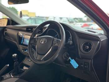 Used Toyota Auris 2017 for sale - 75194116: Photo