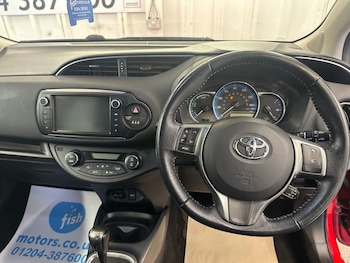 Used Toyota Yaris 2015 for sale - 75515645: Photo