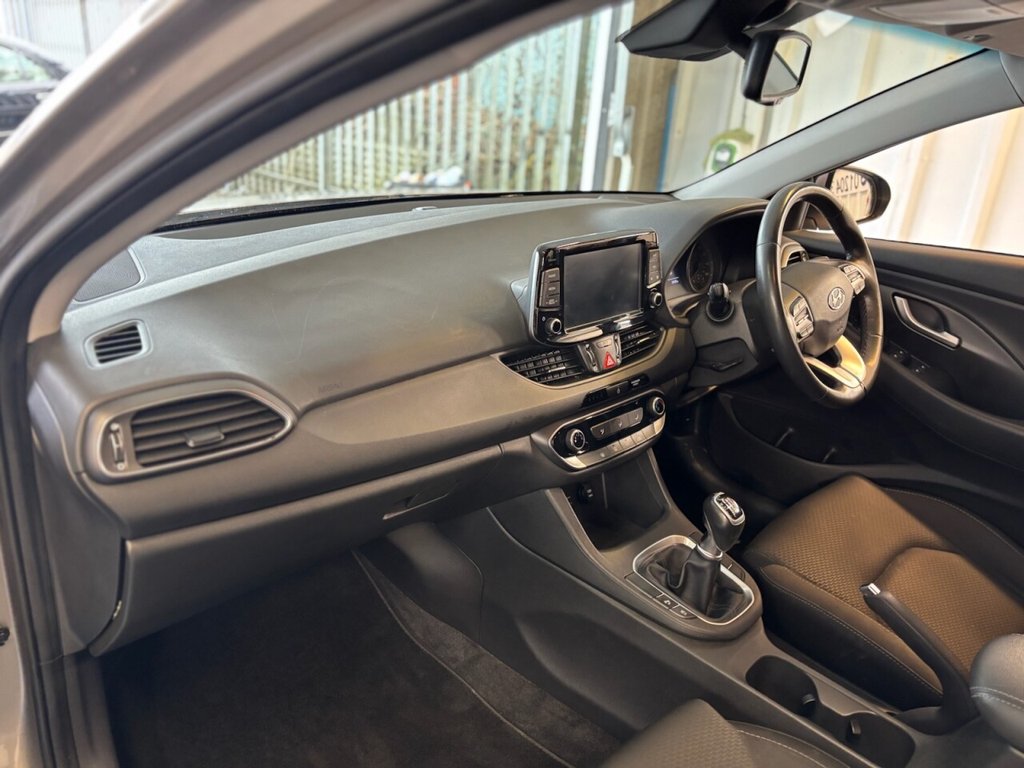 Used Hyundai i30 2018 for sale - 77153590: Photo 34