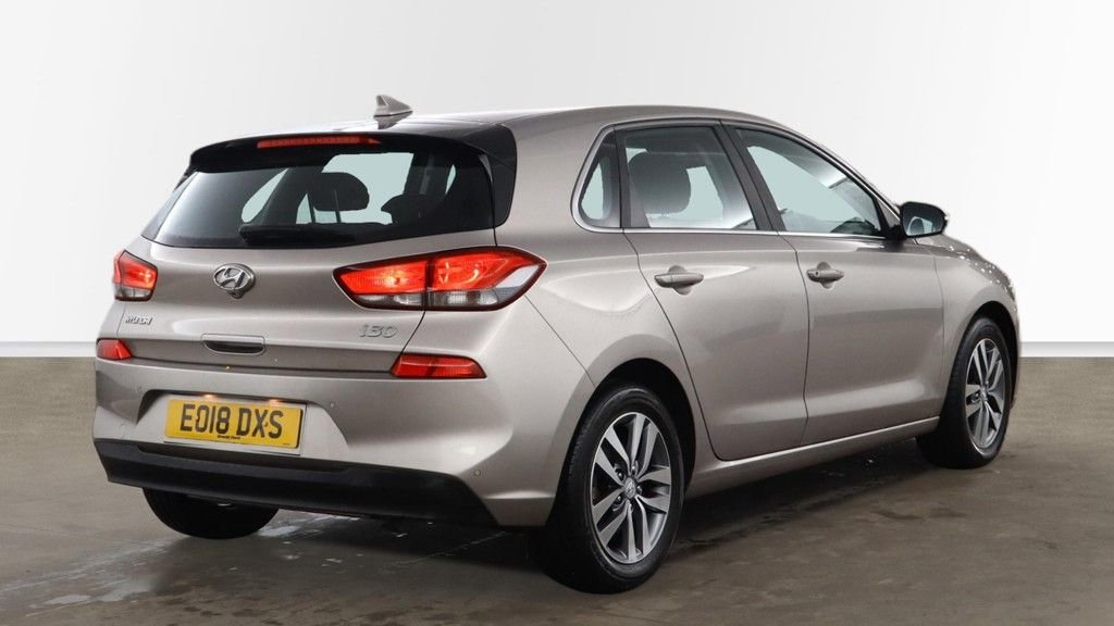 Used Hyundai i30 2018 for sale - 77153590: Photo 6
