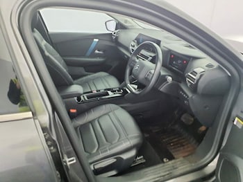 Used Citroen e-C4 2022 for sale - 79022930: Photo