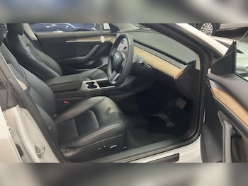 Used Tesla Model 3 2021 for sale - 76582550: Photo