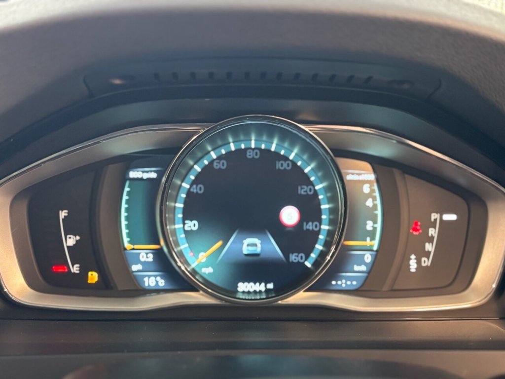 Used Volvo V60 2014 for sale - 75923340: Photo 13