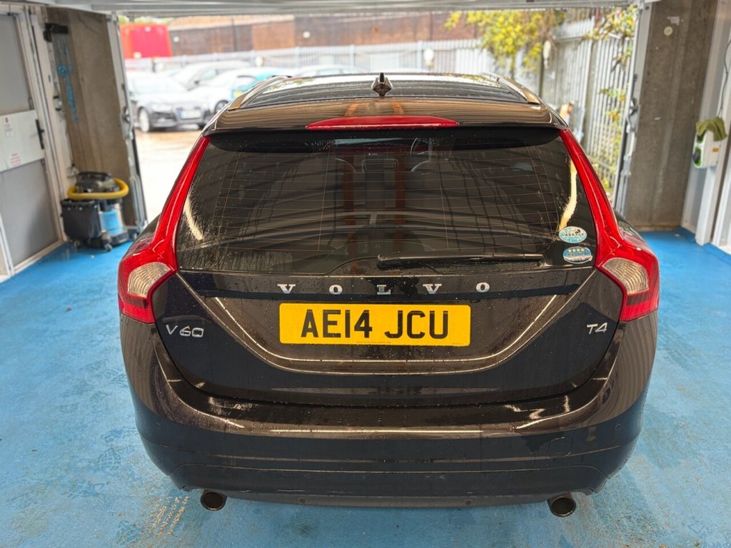 Used Volvo V60 2014 for sale - 75923340: Photo 14