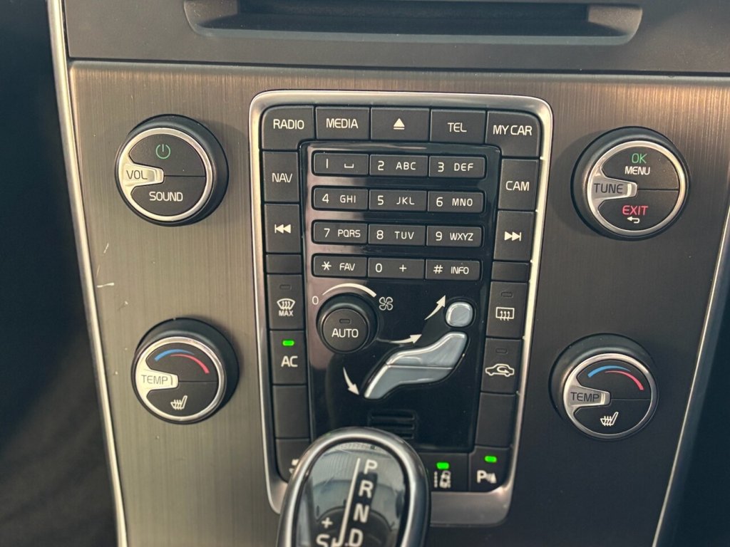 Used Volvo V60 2014 for sale - 75923340: Photo 29