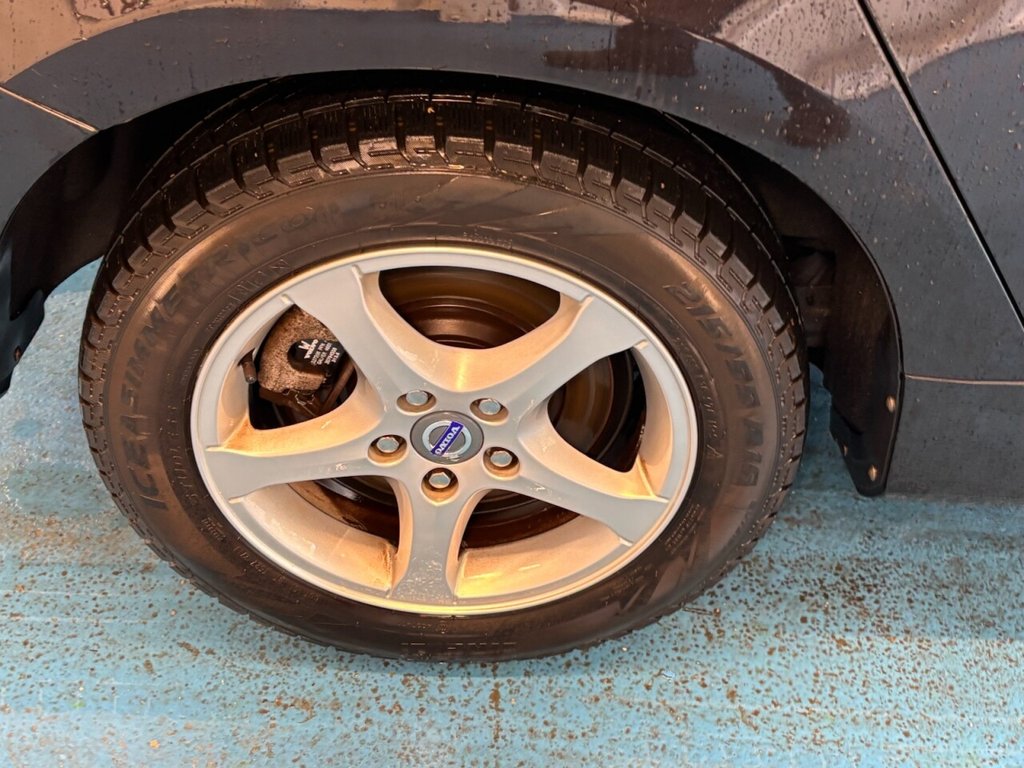 Used Volvo V60 2014 for sale - 75923340: Photo 31