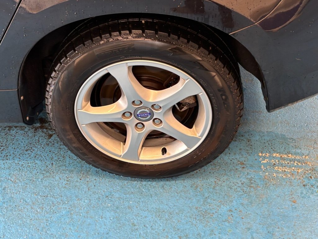 Used Volvo V60 2014 for sale - 75923340: Photo 35