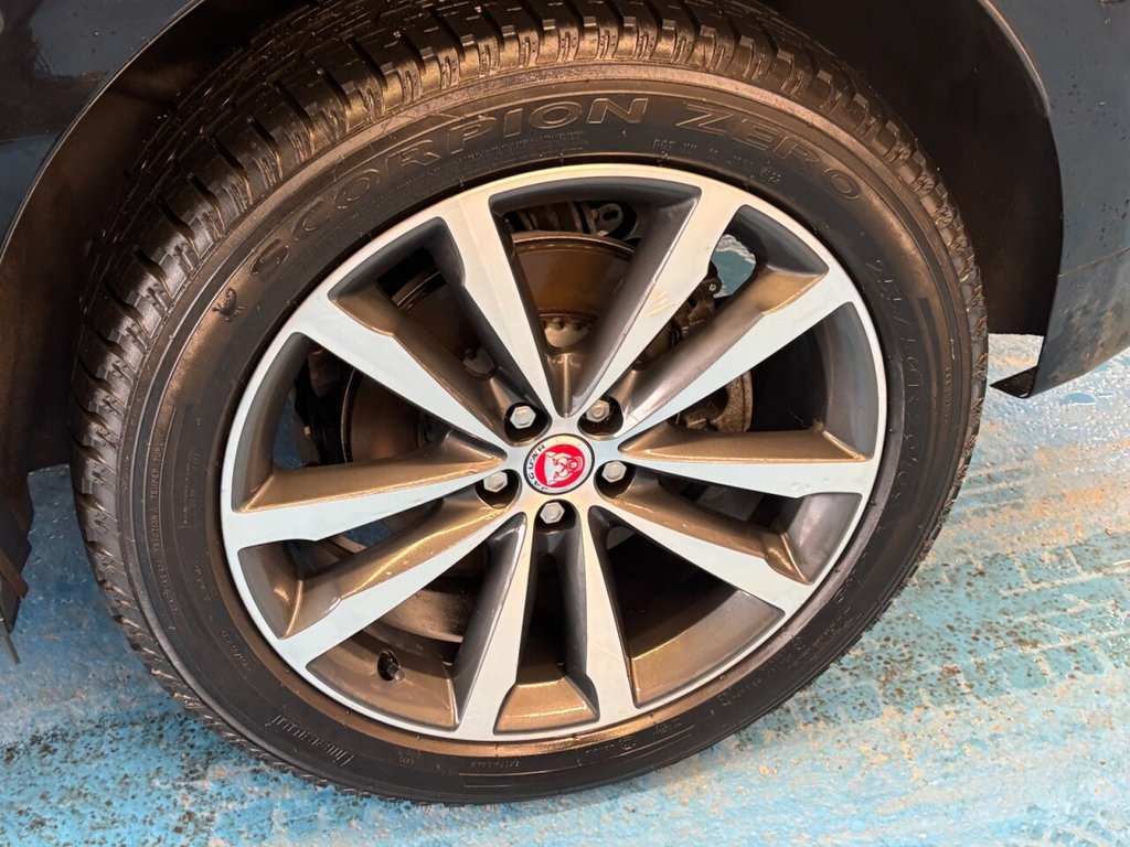 Used Jaguar F-Pace 2021 for sale - 75911932: Photo 28