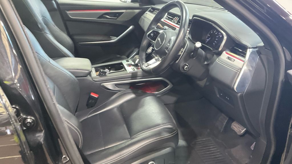 Used Jaguar F-Pace 2021 for sale - 75911932: Photo 3