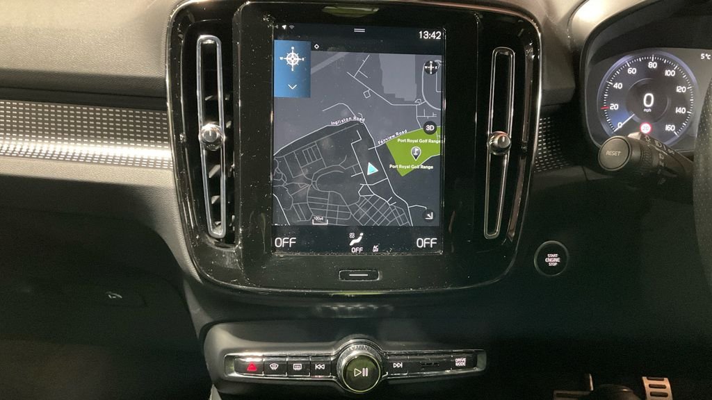 Used Volvo XC40 2020 for sale - 77681038: Photo 2