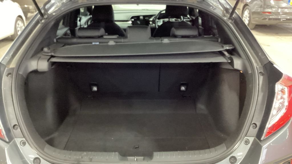 Used Honda Civic 2018 for sale - 77370029: Photo 10