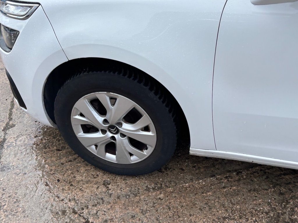 Used Citroen C4 Grand Picasso 2018 for sale - 76617300: Photo 29