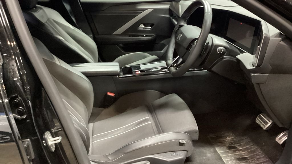 Used Vauxhall Astra 2024 for sale - 77693584: Photo 2