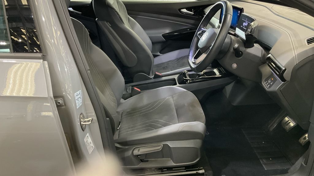 Used Volkswagen ID.4 2022 for sale - 78017437: Photo 2