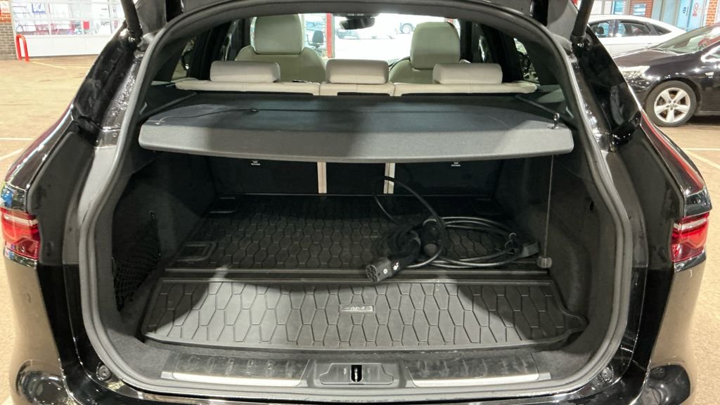 Used Jaguar F-Pace 2022 for sale - 77879866: Photo 11