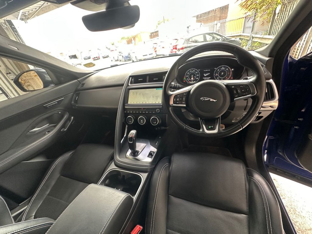 Used Jaguar E-Pace 2019 for sale - 77748965: Photo 2
