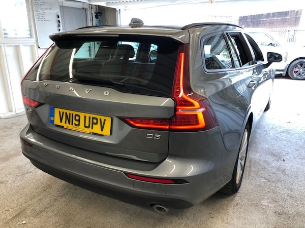 Used Volvo V60 2019 for sale - 75703842: Photo 13