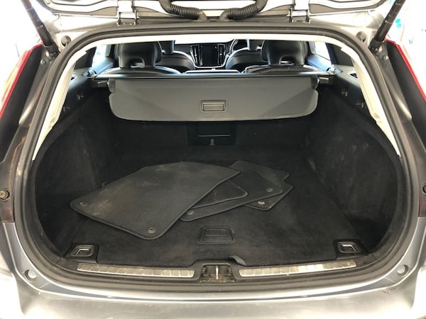 Used Volvo V60 2019 for sale - 75703842: Photo 16