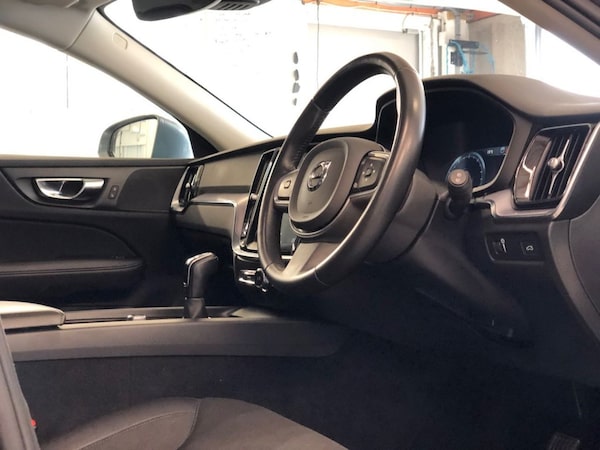 Used Volvo V60 2019 for sale - 75703842: Photo 34