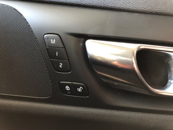 Used Volvo V60 2019 for sale - 75703842: Photo 43