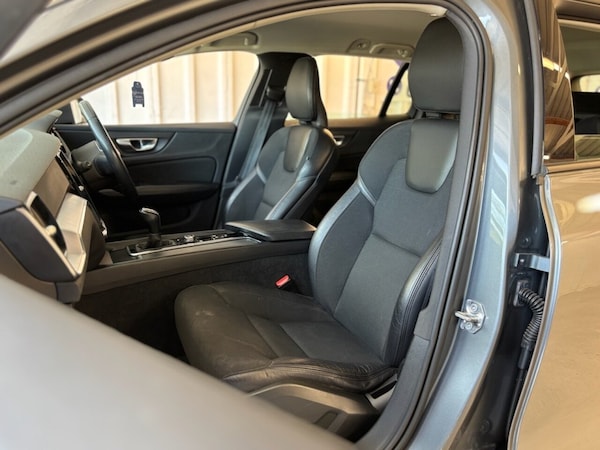 Used Volvo V60 2019 for sale - 75703842: Photo 50
