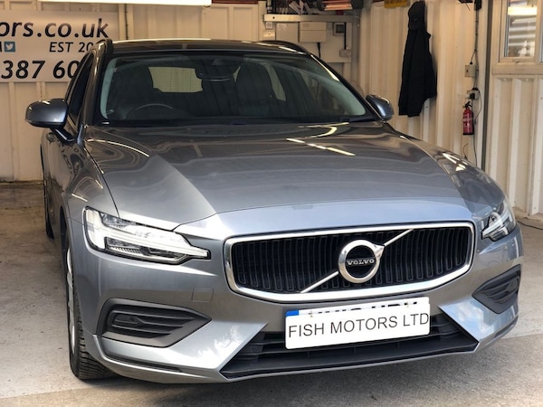 Used Volvo V60 2019 for sale - 75703842: Photo 5