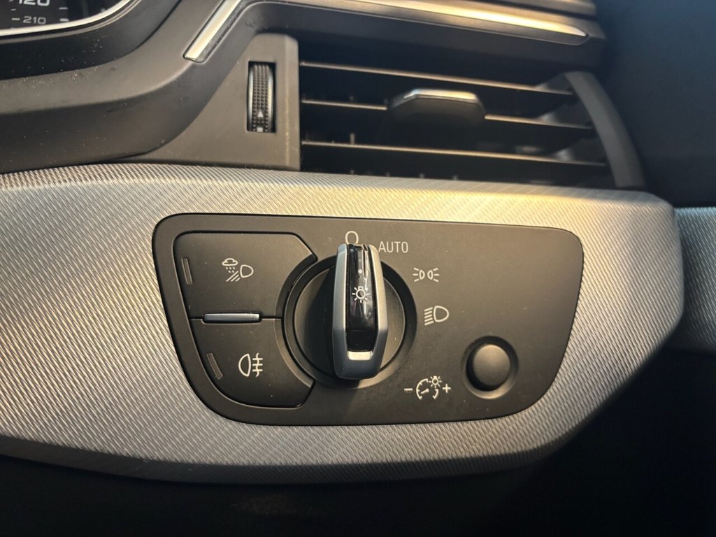 Used Audi A4 Avant 2017 for sale - 77188726: Photo 17