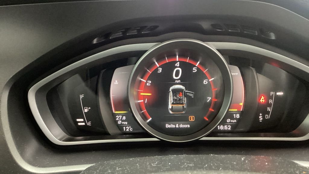 Used Volvo V40 2018 for sale - 76429961: Photo 16