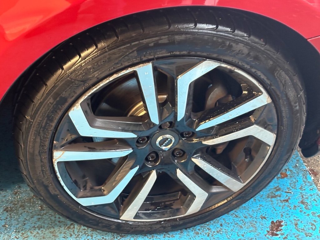 Used Volvo V40 Cross Country 2018 for sale - 76429961: Photo 24