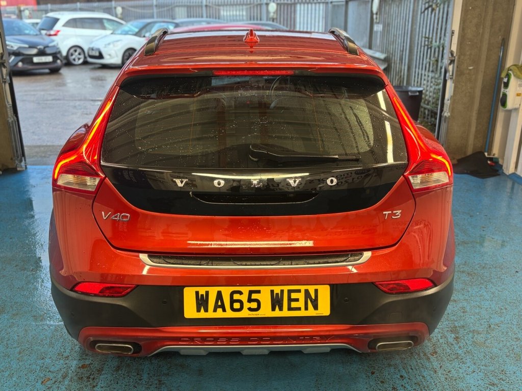 Used Volvo V40 Cross Country 2018 for sale - 76429961: Photo 30