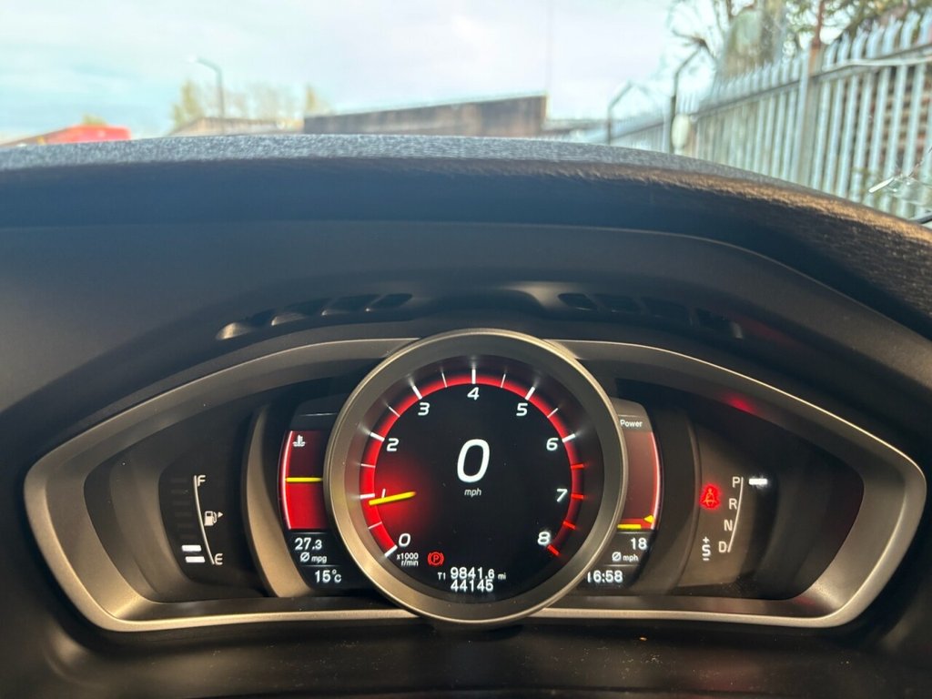 Used Volvo V40 Cross Country 2018 for sale - 76429961: Photo 32