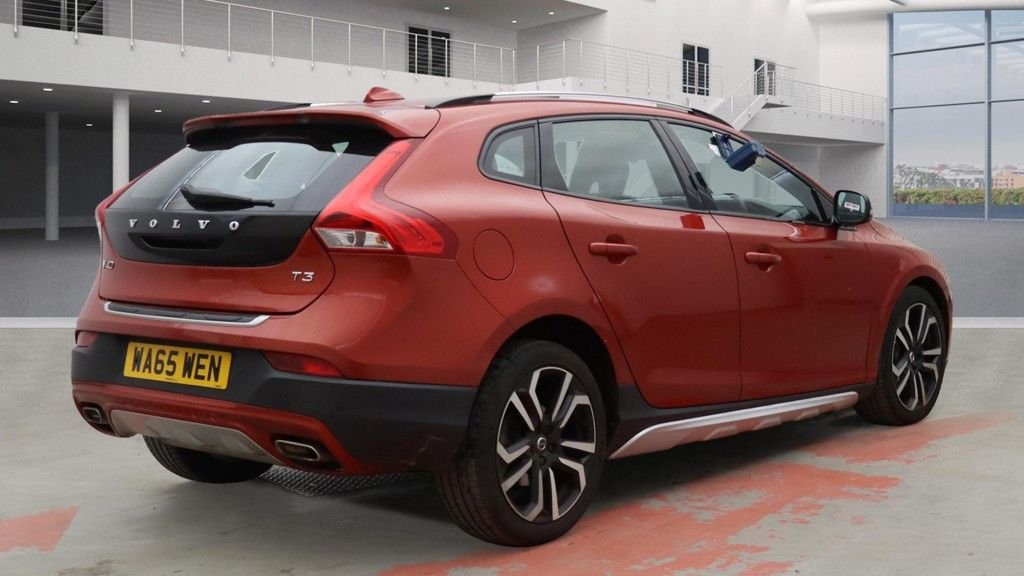 Used Volvo V40 2018 for sale - 76429961: Photo 7