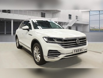 Volkswagen - Touareg