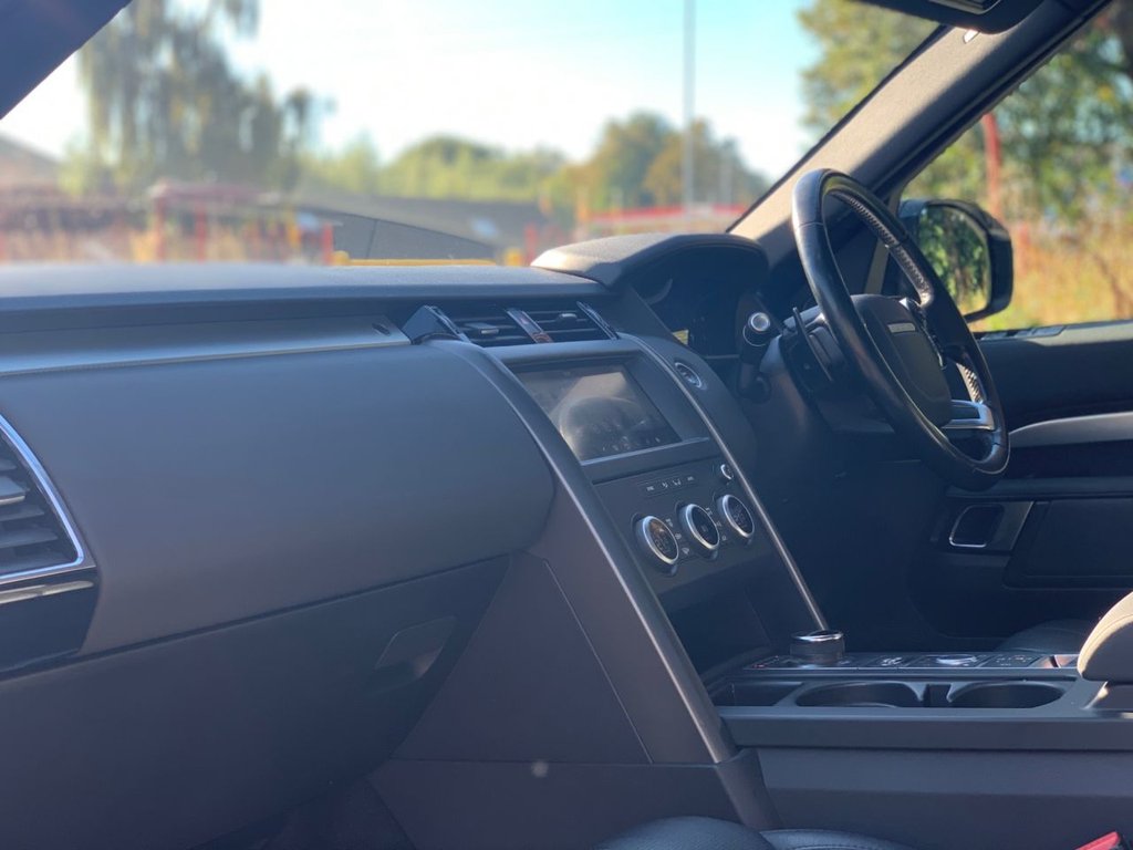 Used Land Rover Discovery 2019 for sale - 75924080: Photo 17