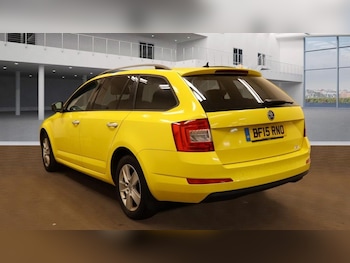 Used Skoda Octavia 2015 for sale - 76210652: Photo