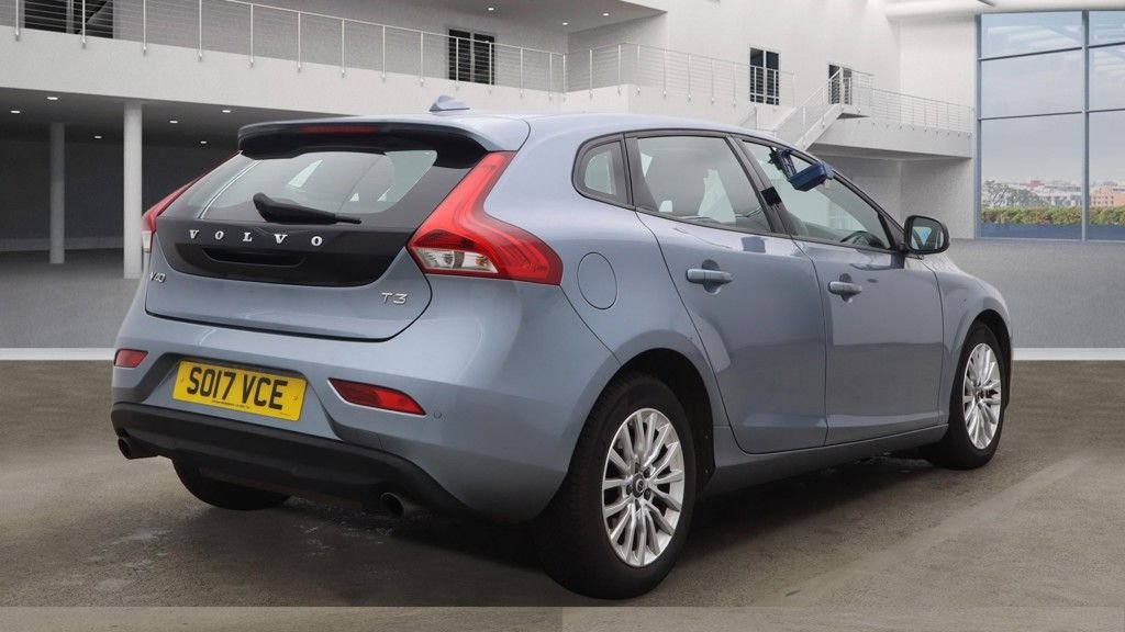 Used Volvo V40 2017 for sale - 77967206: Photo 7