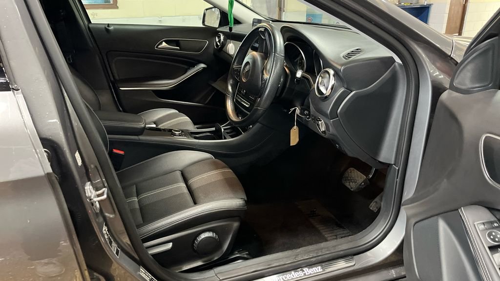 Used Mercedes-Benz GLA 2019 for sale - 77693583: Photo 2