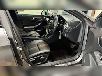 Used Mercedes-Benz GLA 2019 for sale - 77693583: Photo