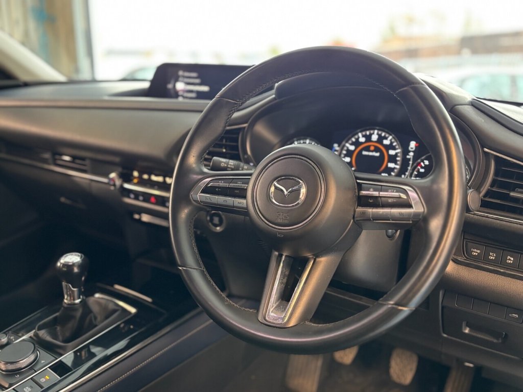 Used Mazda CX-30 2021 for sale - 76291431: Photo 2