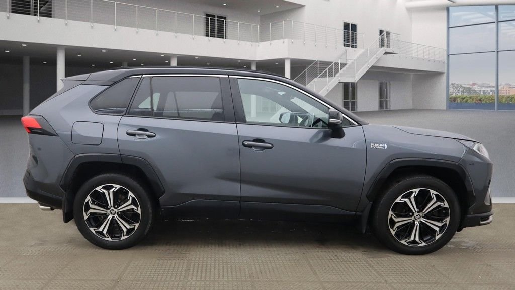 Used Toyota RAV4 2021 for sale - 77547097: Photo 5