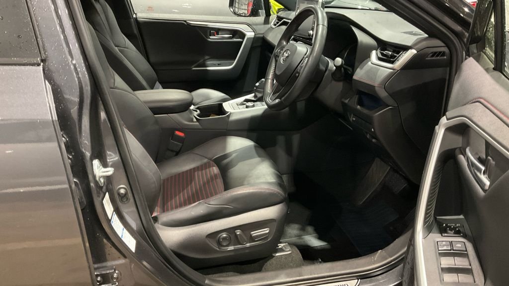 Used Toyota RAV4 2021 for sale - 77547097: Photo 9