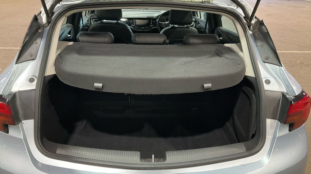 Used Vauxhall Astra 2018 for sale - 76417677: Photo 12