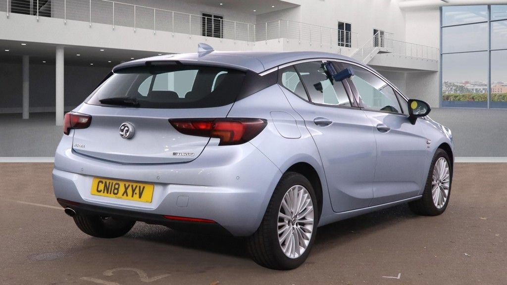 Used Vauxhall Astra 2018 for sale - 76417677: Photo 8