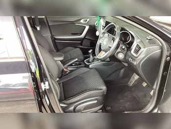 Used Kia Ceed 2019 for sale - 78943812: Photo