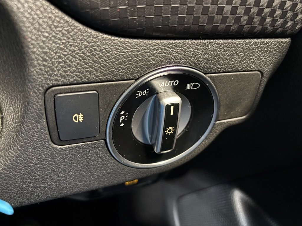 Used Mercedes-Benz A-Class 2017 for sale - 76751207: Photo 31