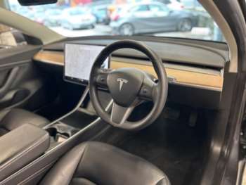 Used Tesla Model 3 2019 for sale - 73853740: Photo