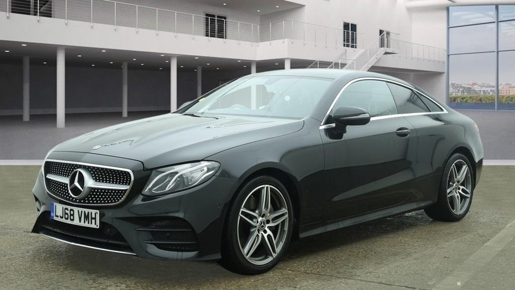 Used Mercedes-Benz E Class 2018 for sale - 77621381: Photo 2