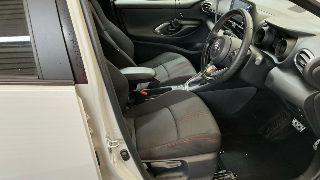 Used Toyota Yaris 2023 for sale - 77967280: Photo 2